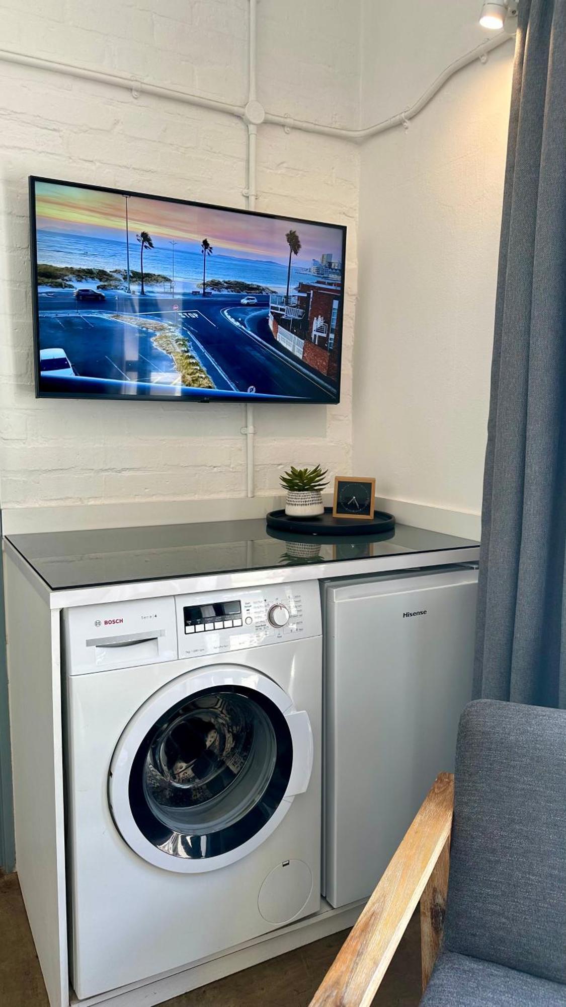 יוהנסבורג City Living Apartment 119 - Washer, 4K Tv, Fast Wifi, & Sunny Balcony מראה חיצוני תמונה